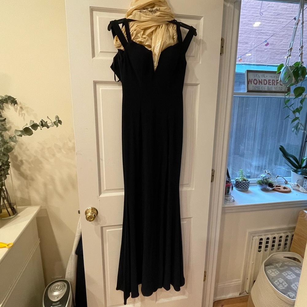 AQUA off the shoulder gown